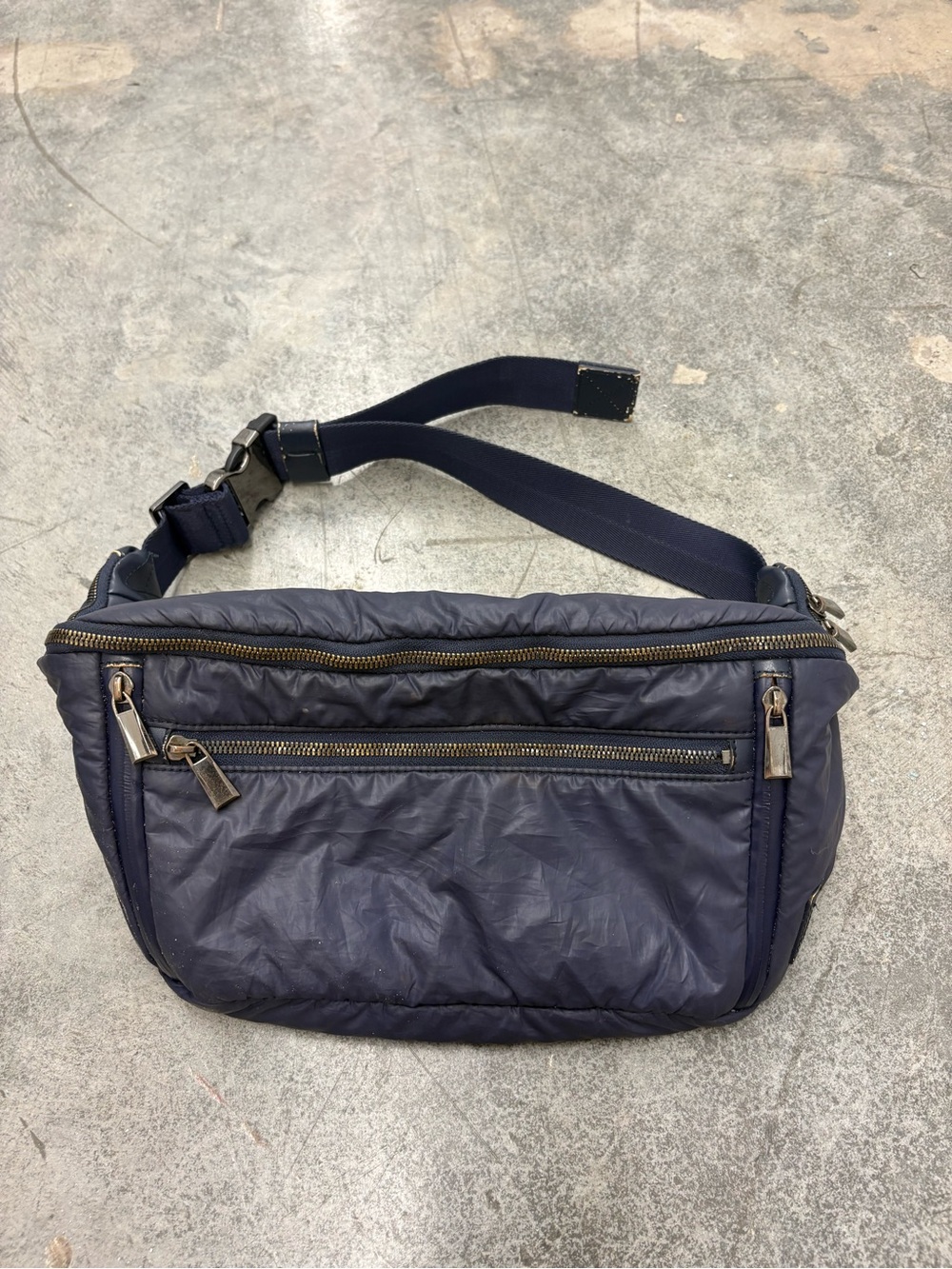 Caraa Sling Bag In Navy Blue W/ Adj Strap Gold Hardware Tons Of Pockets